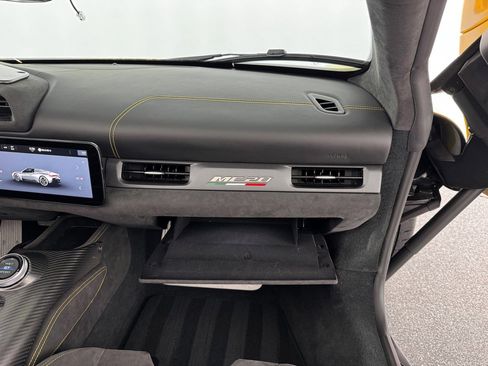 Used 2023 Maserati MC20 Spyder image 31