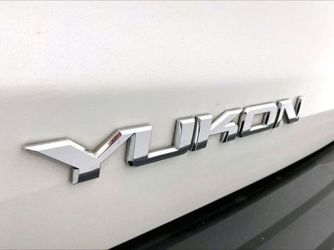 Used 2018 GMC Yukon Denali w/ Open Road Package image 31