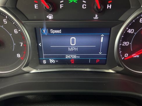 Used 2023 GMC Acadia SLE w/ LPO, Floor Liner Package image 31