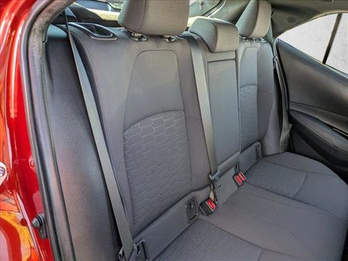 Used 2019 Toyota Corolla SE image 18