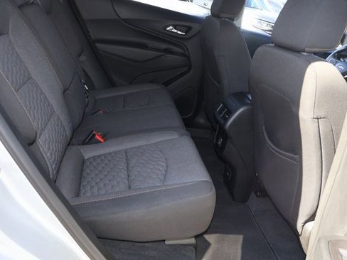 Used 2019 Chevrolet Equinox LT image 17