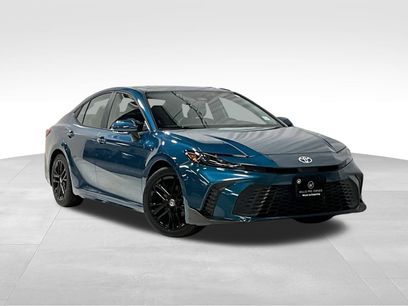 Used 2025 Toyota Camry SE w/ Multimedia Upgrade Package