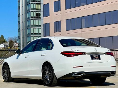 Used 2024 Mercedes-Benz C 300 4MATIC Sedan image 5