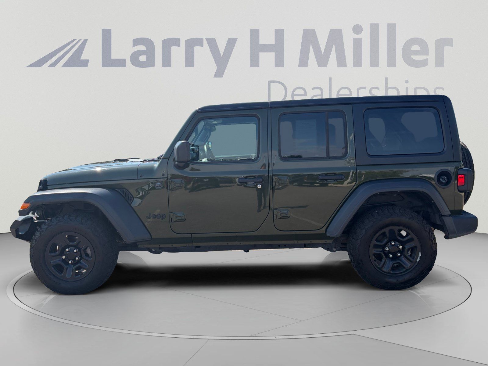 Used 2023 Jeep Wrangler Unlimited Sport AWD/4WD image 3