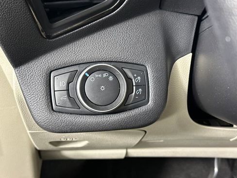 Used 2018 Ford Escape Titanium image 19