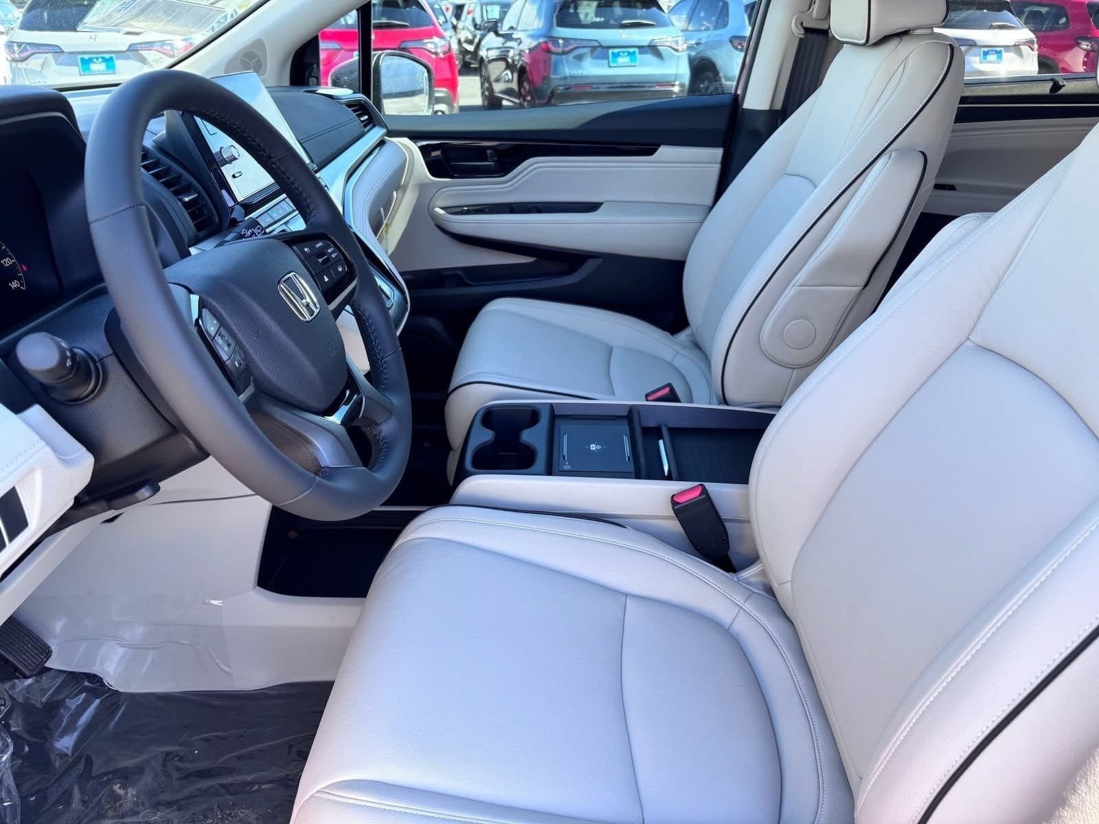 New 2026 Honda Odyssey Touring image 15