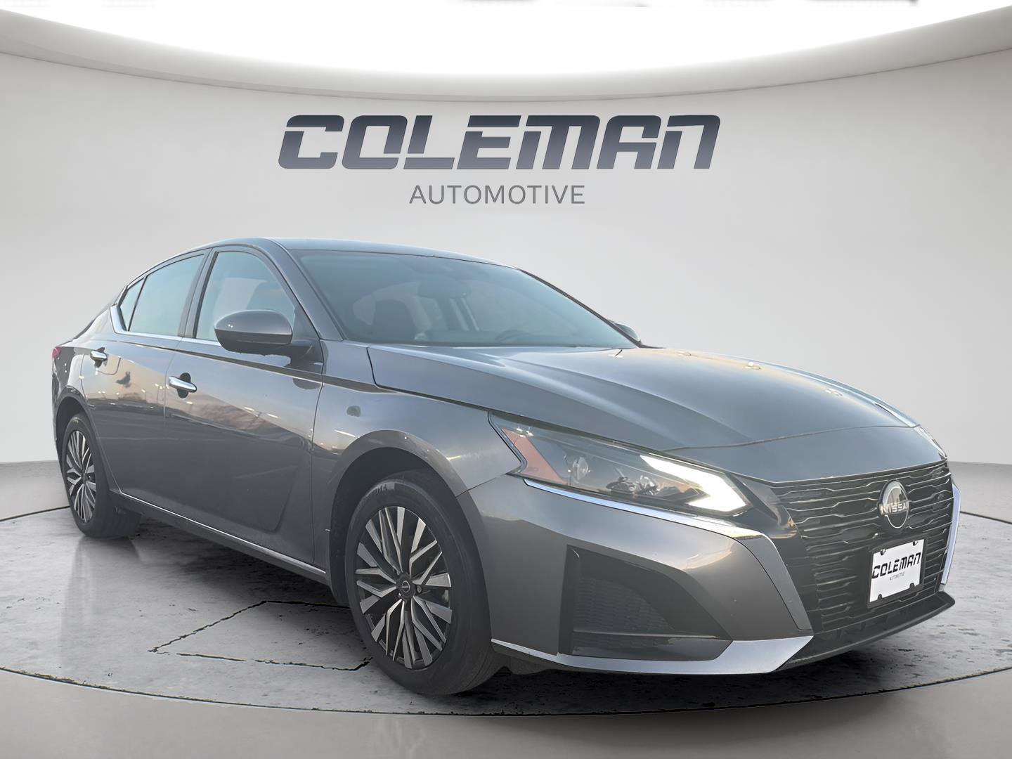 Used 2023 Nissan Altima 2.5 SV w/ SV Premium Package AWD/4WD image 7