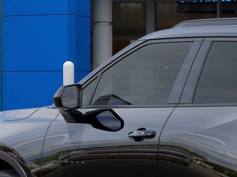 New 2026 Chevrolet Blazer LT image 12