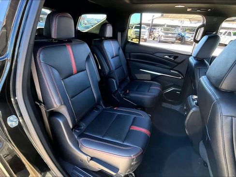 Used 2024 Chevrolet Traverse RS w/ LPO, Floor Liner Package image 20