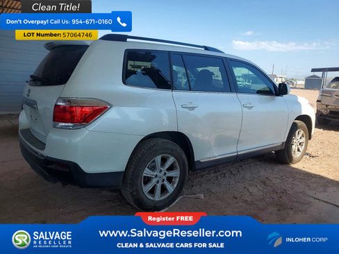 Used 2013 Toyota Highlander Plus FWD image 4