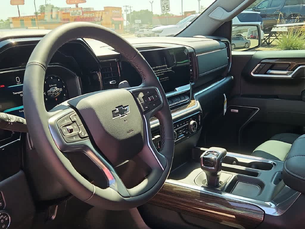 New 2026 Chevrolet Silverado 1500 RST w/ Z71 Off-Road Package AWD/4WD image 10