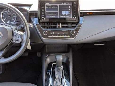 Used 2022 Toyota Corolla LE image 12