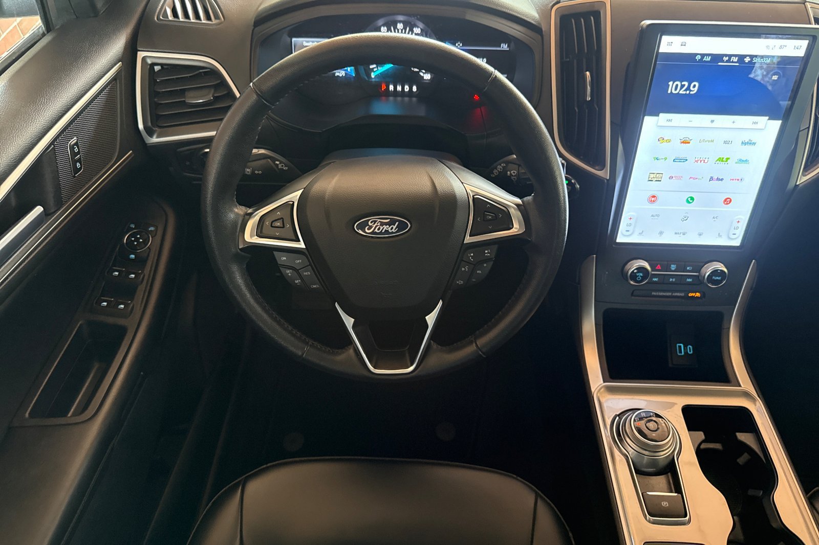 Used 2024 Ford Edge SEL AWD/4WD image 14