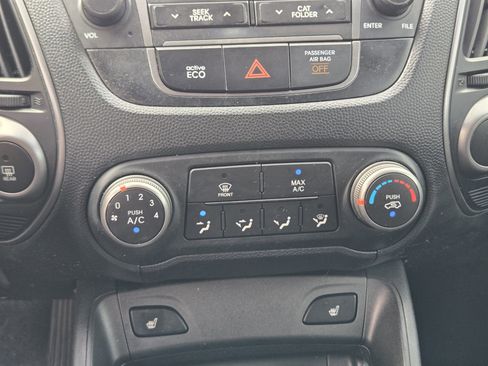 Used 2014 Hyundai Tucson SE image 17