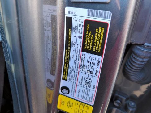 Used 2018 BMW 320i xDrive Sedan image 31