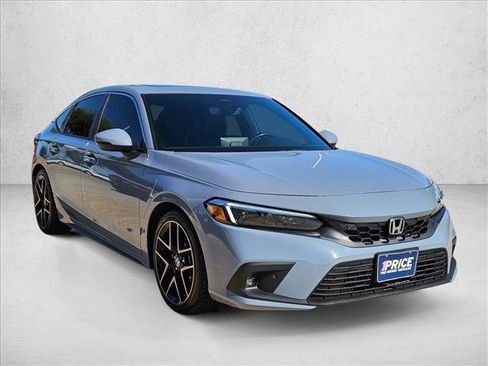 Used 2024 Honda Civic Sport Touring image 3