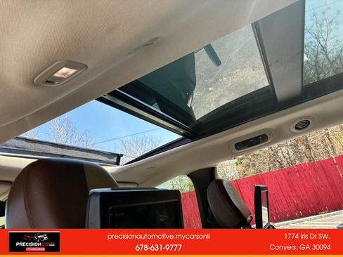 Used 2017 Chrysler Pacifica Limited image 32