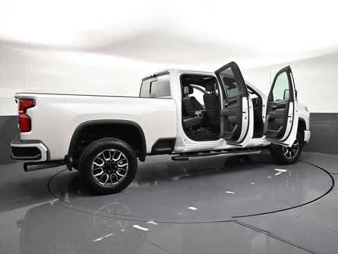 Certified 2025 Chevrolet Silverado 3500 High Country w/ High Country Premium Package AWD/4WD image 31