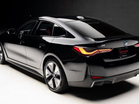 Used 2023 BMW i4 eDrive40 w/ Premium Package image 22