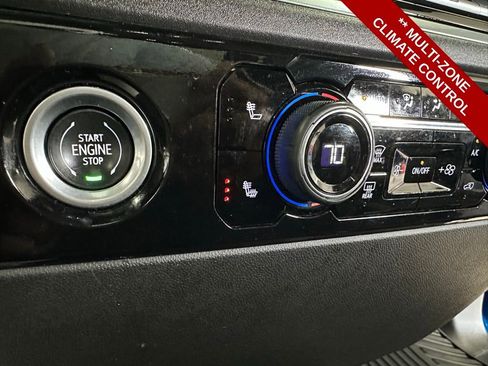 Used 2022 Chevrolet Silverado 1500 LT image 18