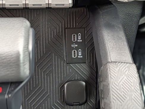 Used 2025 Toyota Tacoma TRD Sport AWD/4WD image 16
