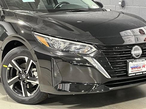 New 2025 Nissan Sentra SV image 3