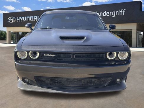 Used 2018 Dodge Challenger T/A image 2