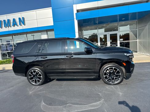 Used 2023 Chevrolet Tahoe RST w/ Luxury Package AWD/4WD image 2