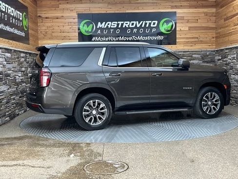 Used 2021 Chevrolet Tahoe LT w/ Luxury Package AWD/4WD image 14