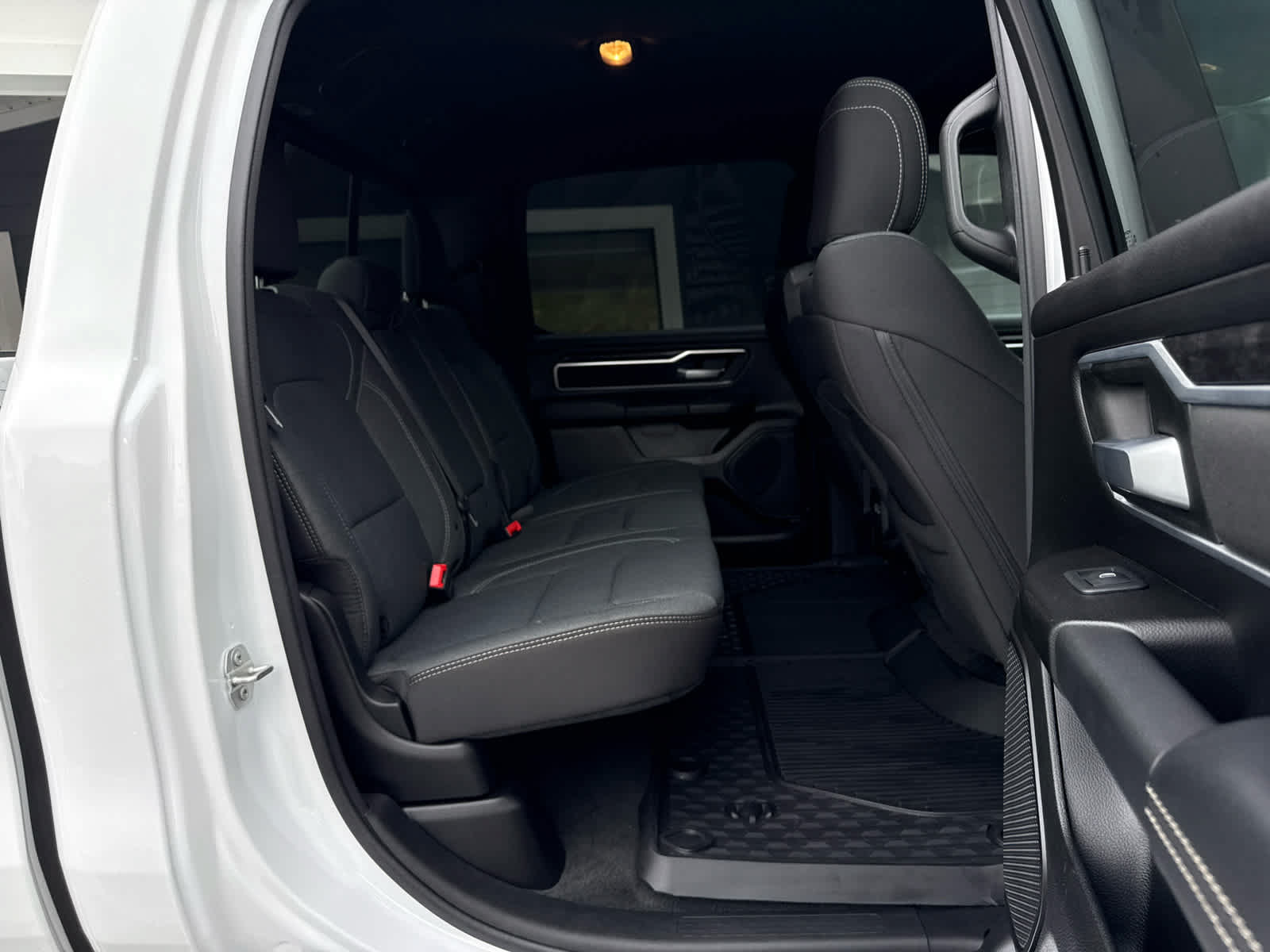 Used 2023 RAM 1500 Big Horn AWD/4WD image 19