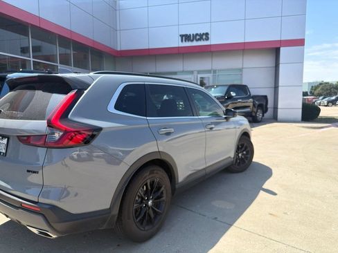 Used 2025 Honda CR-V Sport image 5