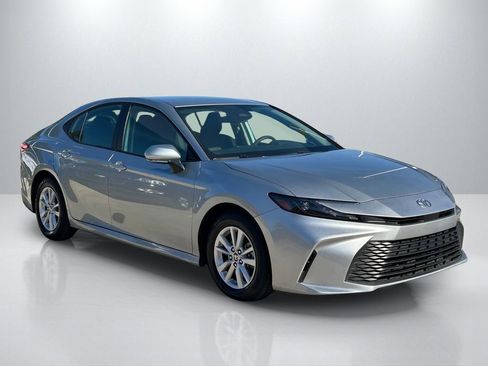 Certified 2025 Toyota Camry LE FWD image 3