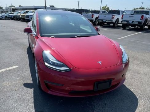 Used 2018 Tesla Model 3 Long Range image 4