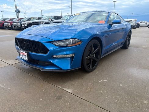 Used 2019 Ford Mustang GT Premium w/ Equipment Group 401A RWD image 14