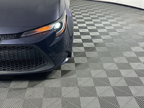Used 2020 Toyota Corolla LE FWD image 9