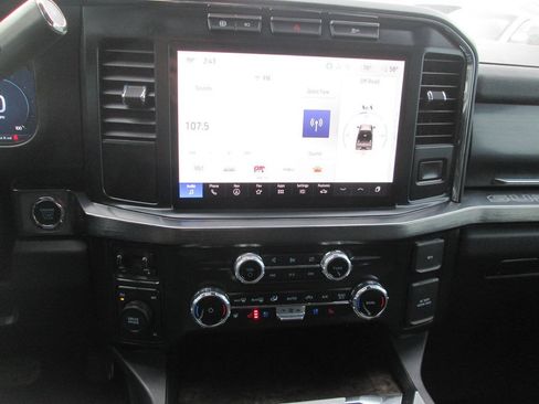 Used 2024 Ford F250 Lariat AWD/4WD image 23