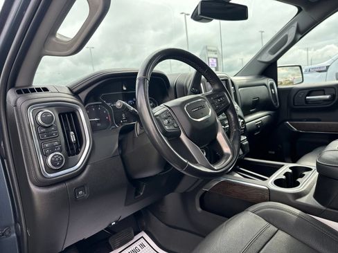 Used 2022 GMC Sierra 1500 Denali w/ Driver Alert Package II AWD/4WD image 17