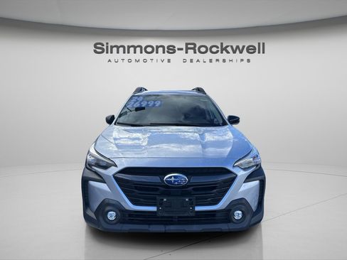 Used 2024 Subaru Outback Premium image 2