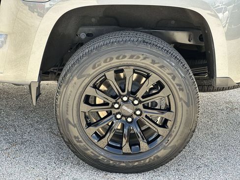 Certified 2022 GMC Canyon Elevation w/ Trailering Package RWD image 32