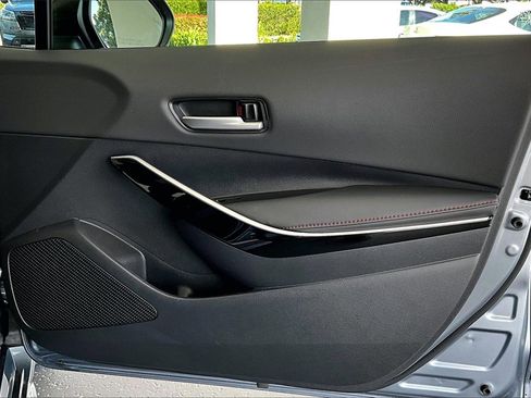 Certified 2025 Toyota Corolla XSE image 28