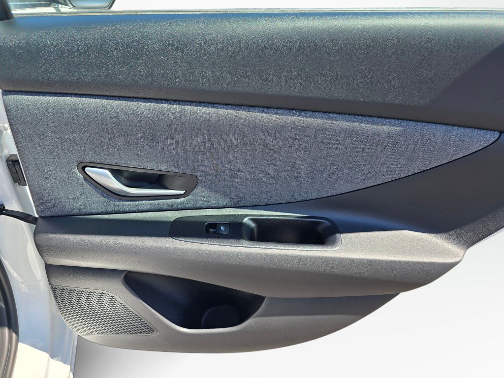 New 2026 Hyundai Elantra Limited FWD image 41