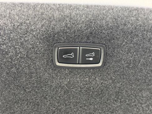 Used 2024 Audi e-tron GT Premium Plus w/ Performance Package image 23