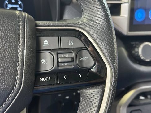 Used 2024 Toyota Tundra Limited AWD/4WD image 36