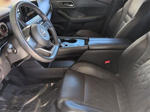 Used 2023 Nissan Rogue Platinum w/ Platinum Premium Package image 17