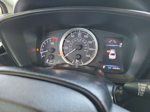 Used 2020 Toyota Corolla LE image 23