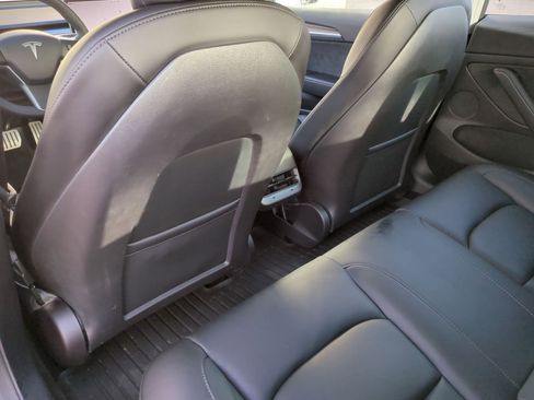 Used 2022 Tesla Model 3 Performance image 19