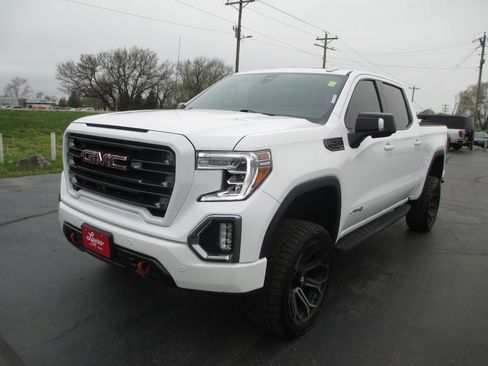 Used 2021 GMC Sierra 1500 AT4 w/ AT4 Premium Package image 13