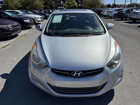 Used 2013 Hyundai Elantra Limited image 3