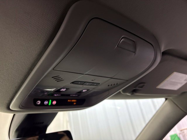 Used 2019 Buick Enclave Avenir w/ Avenir Technology Package AWD/4WD image 43
