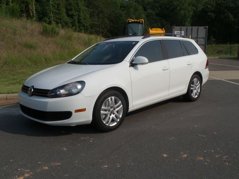 Used 2014 Volkswagen Jetta TDI FWD image 1